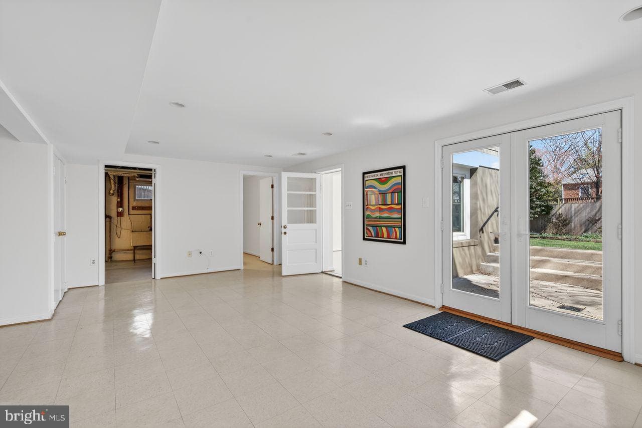 1301 N Quintana Street photo 36