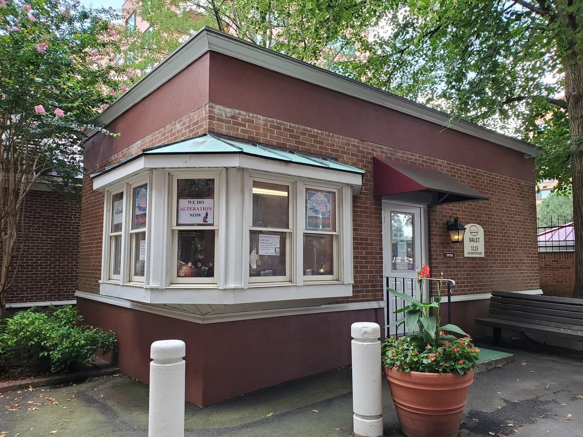 1111 N Arlington Boulevard #623 photo 14