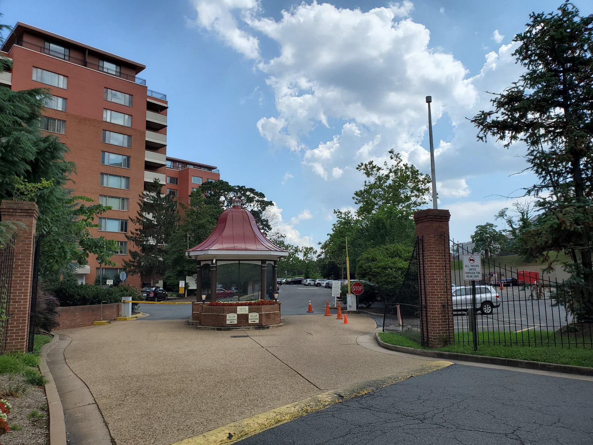 1111 N Arlington Boulevard #623 photo 16