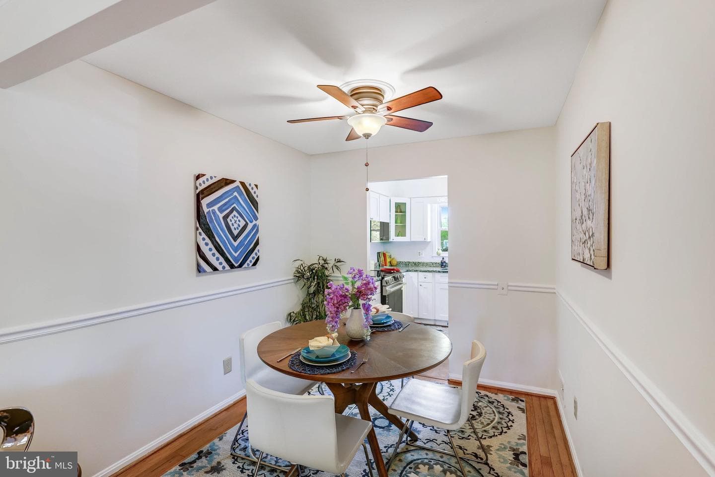 636 S Barton Street photo 12