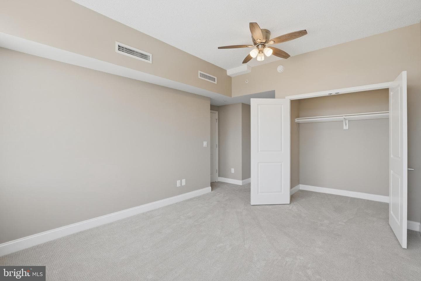 1020 N Highland Street #1116 photo 31