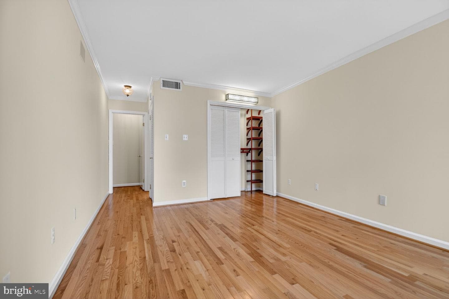 1101 S Arlington Ridge Road #504 photo 22