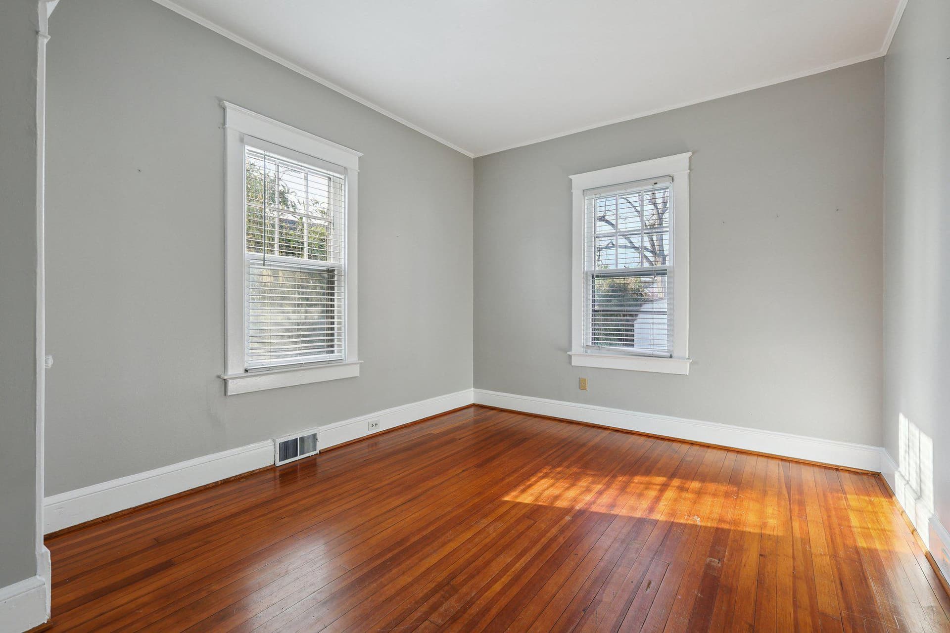 2417 Washington Boulevard photo 13