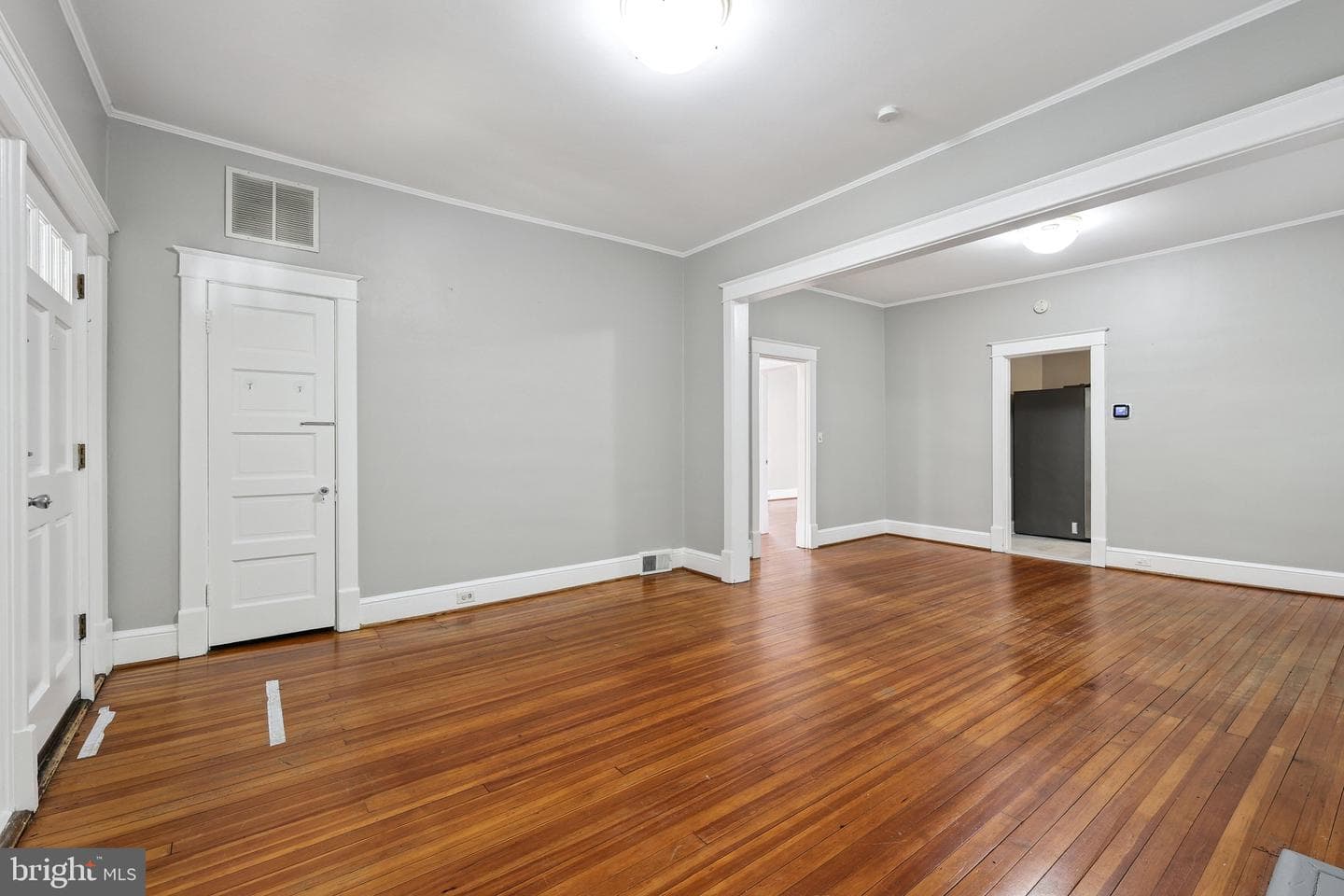 2417 Washington Boulevard photo 6