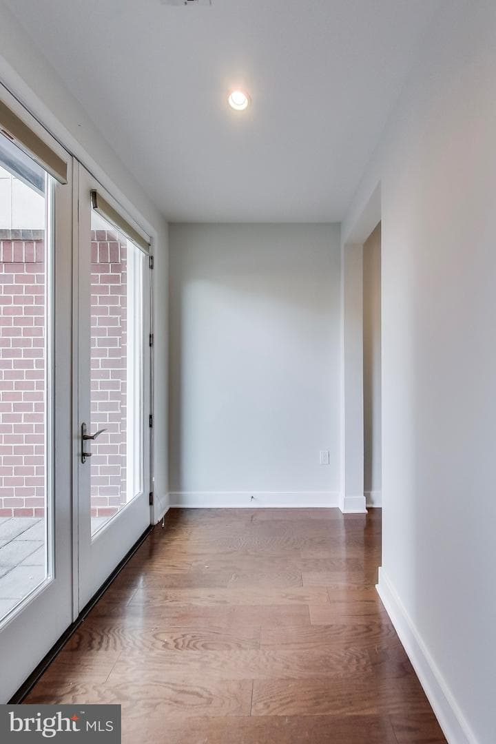 1418 N Rhodes Street #b120 photo 29