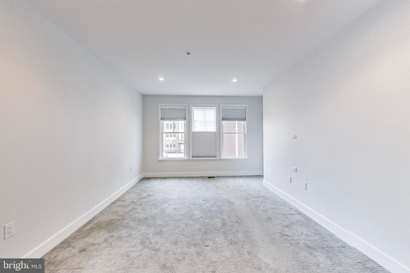 1418 N Rhodes Street #b120 photo 31