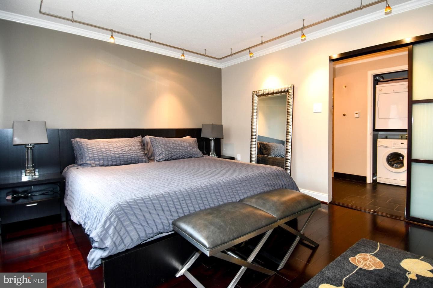 1301 N Courthouse Road #1005 photo 22