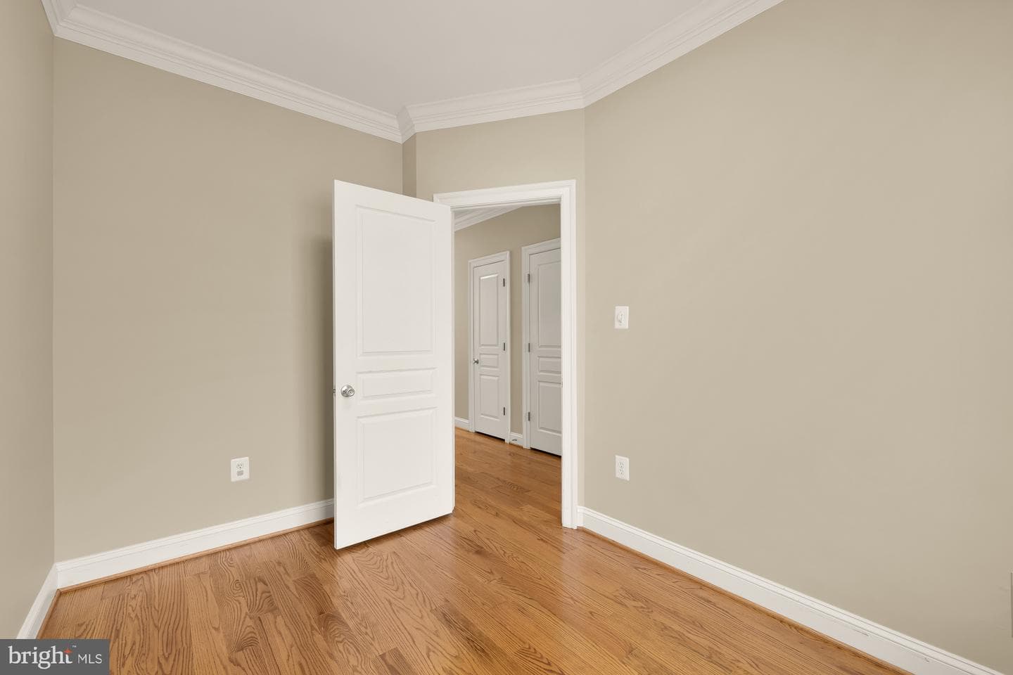 1022 N Edison Street photo 26
