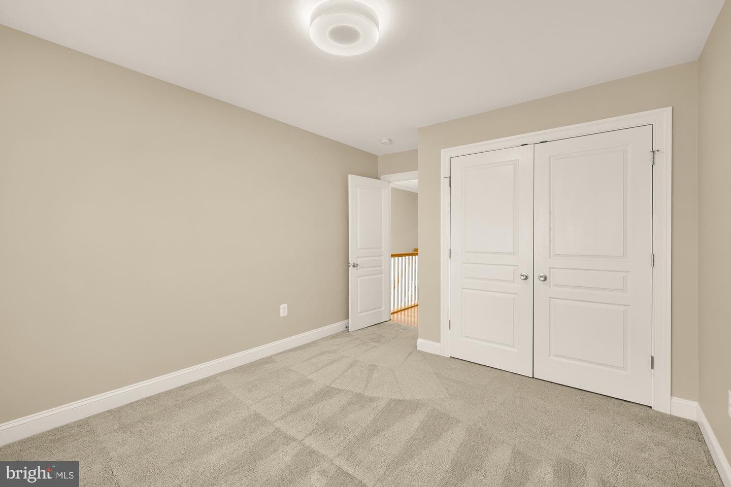 1022 N Edison Street photo 51