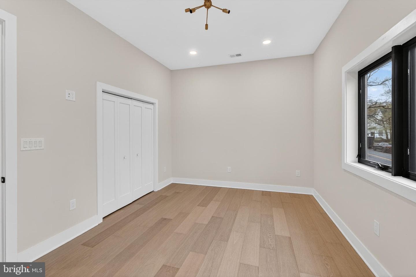 4246 15th Street N photo 24