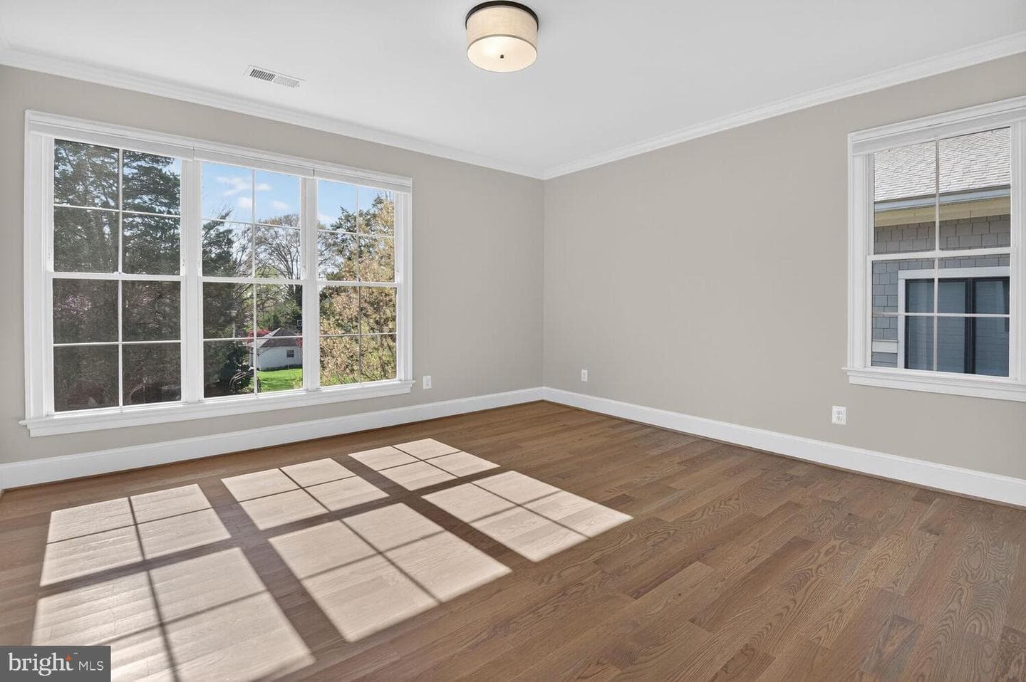 2421 N Buchanan Street photo 33