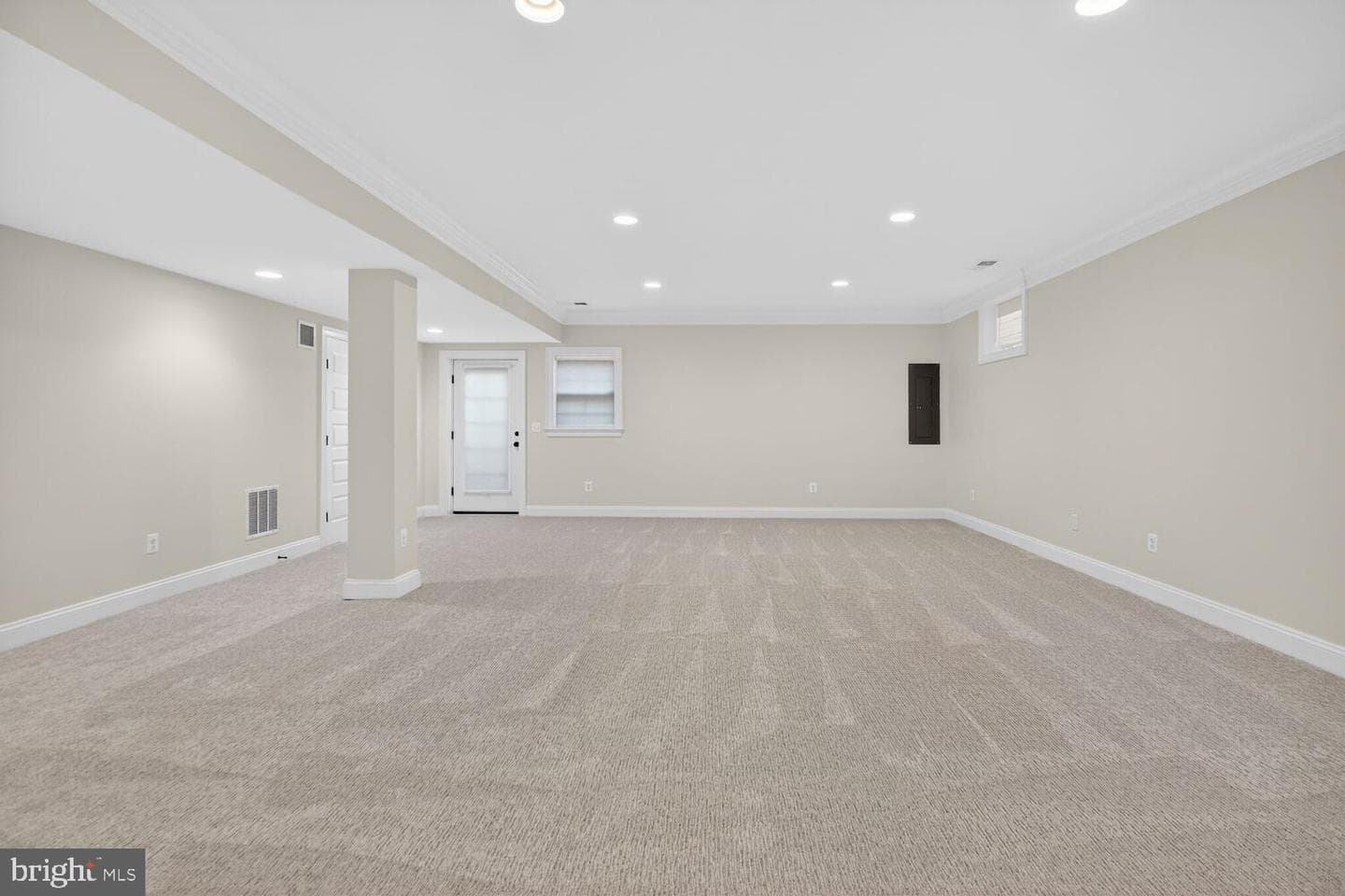 2421 N Buchanan Street photo 42