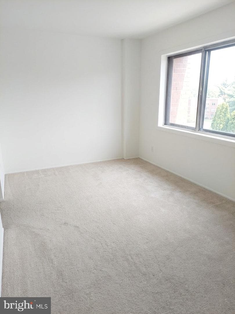1519 S George Mason Dr # 21 photo 16