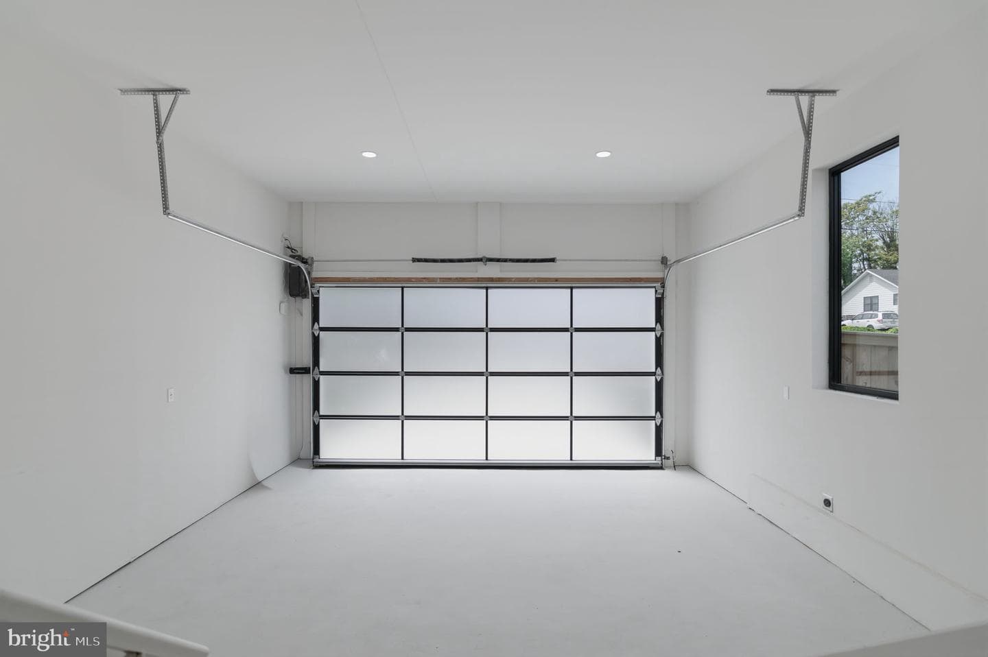 2025 N Emerson Street photo 58