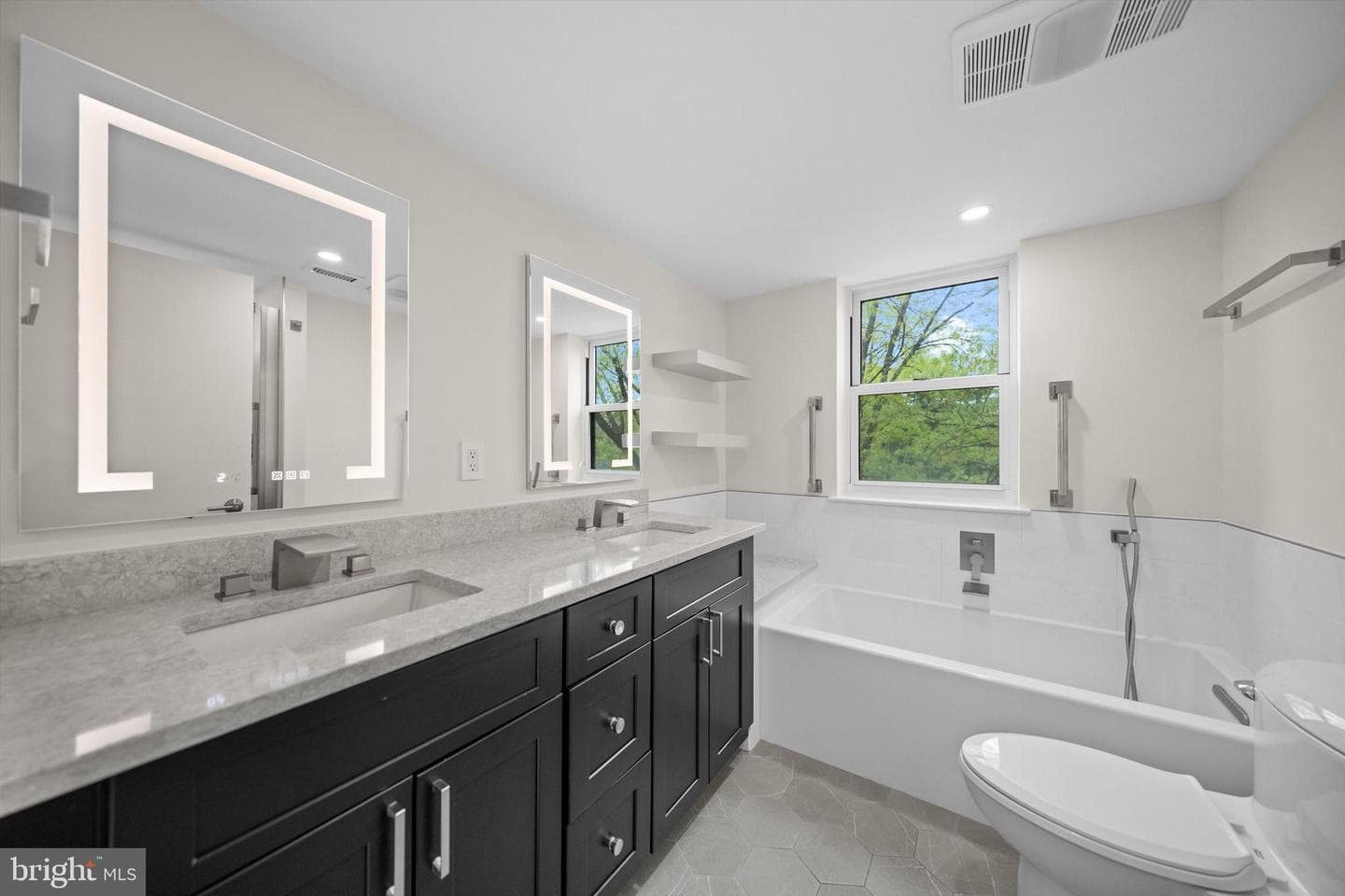 2100 Langston Boulevard #409 photo 14
