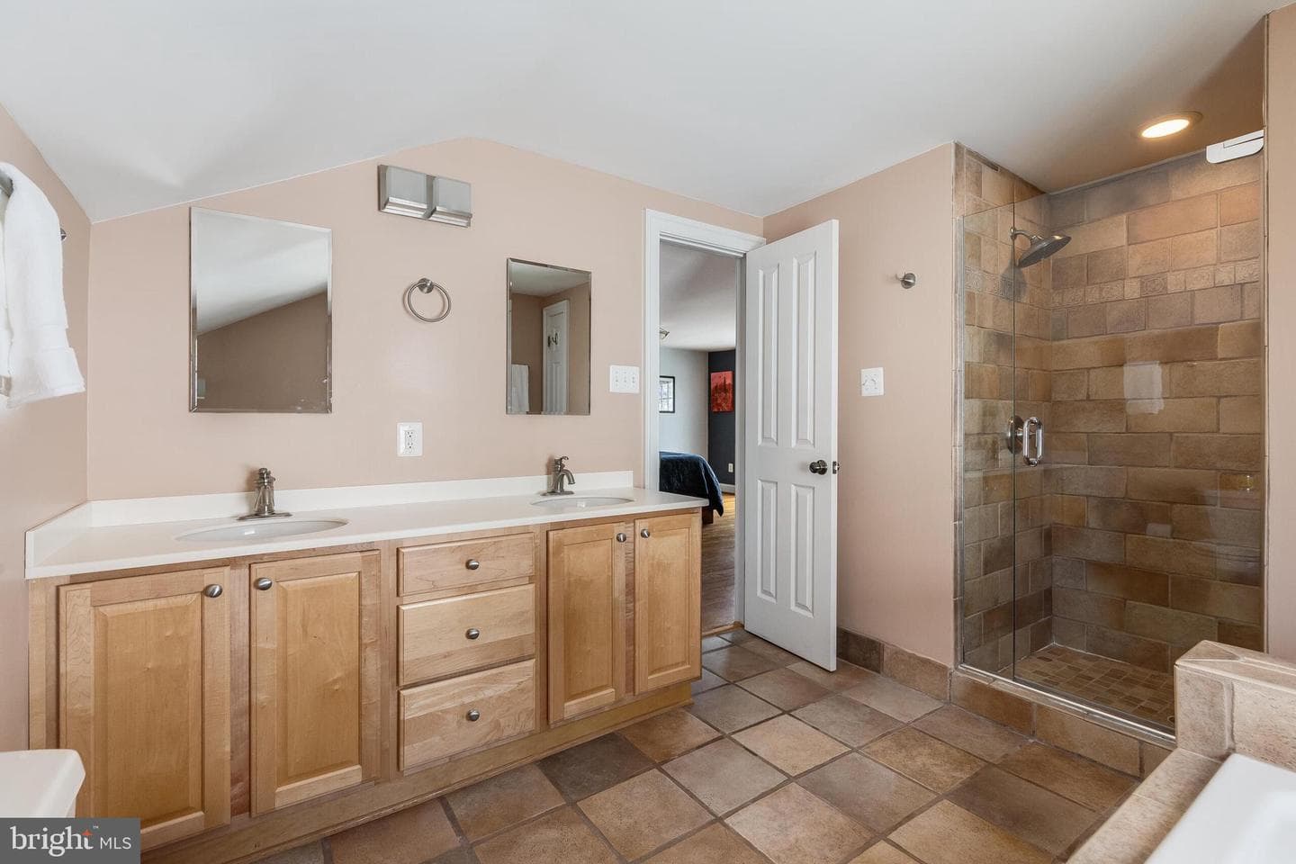 1708 N Quebec Street photo 20