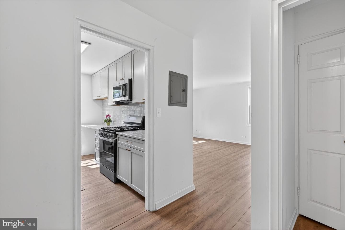 106 N George Mason Drive N #4 photo 3