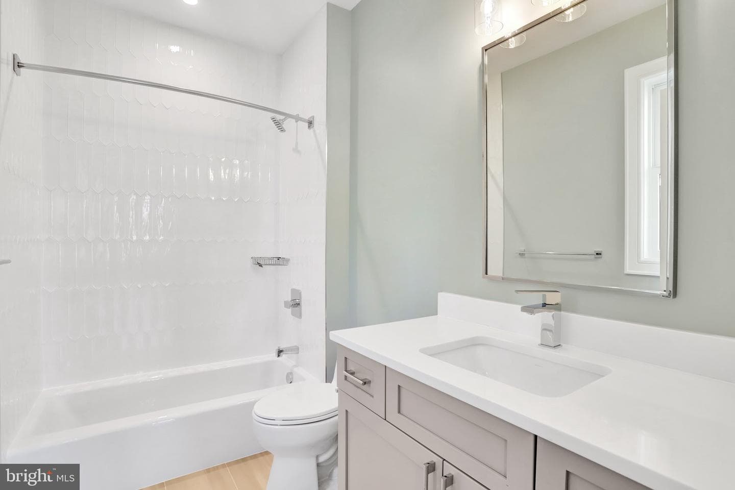 501 N Jefferson Street photo 43