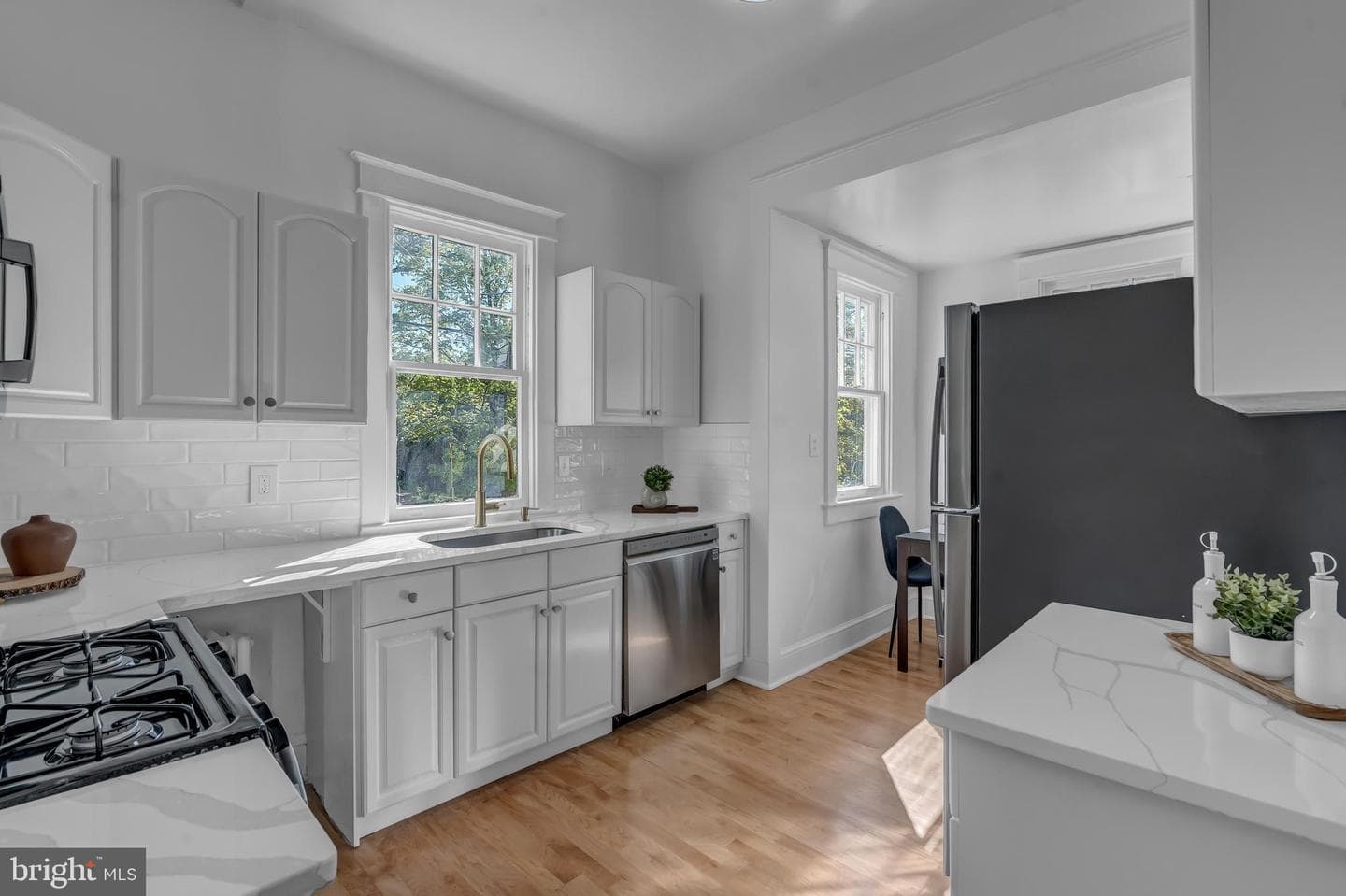 422 N Edgewood Street photo 13