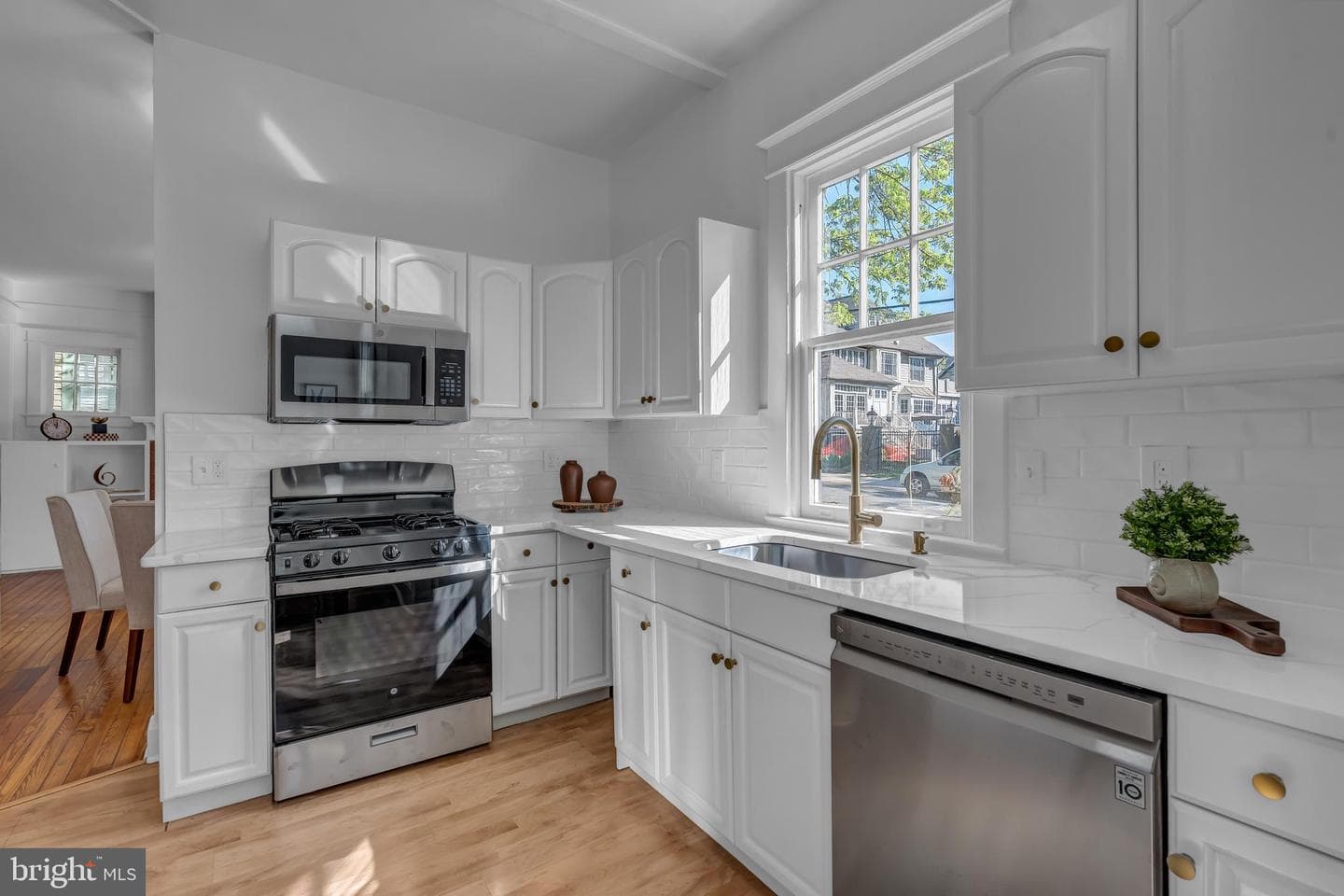 422 N Edgewood Street photo 14