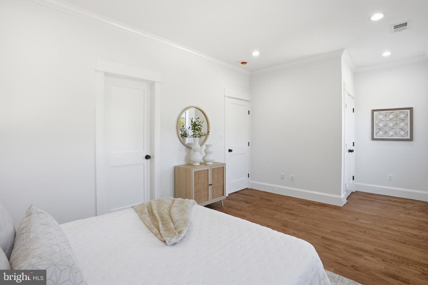 1310 S Poe Street photo 29