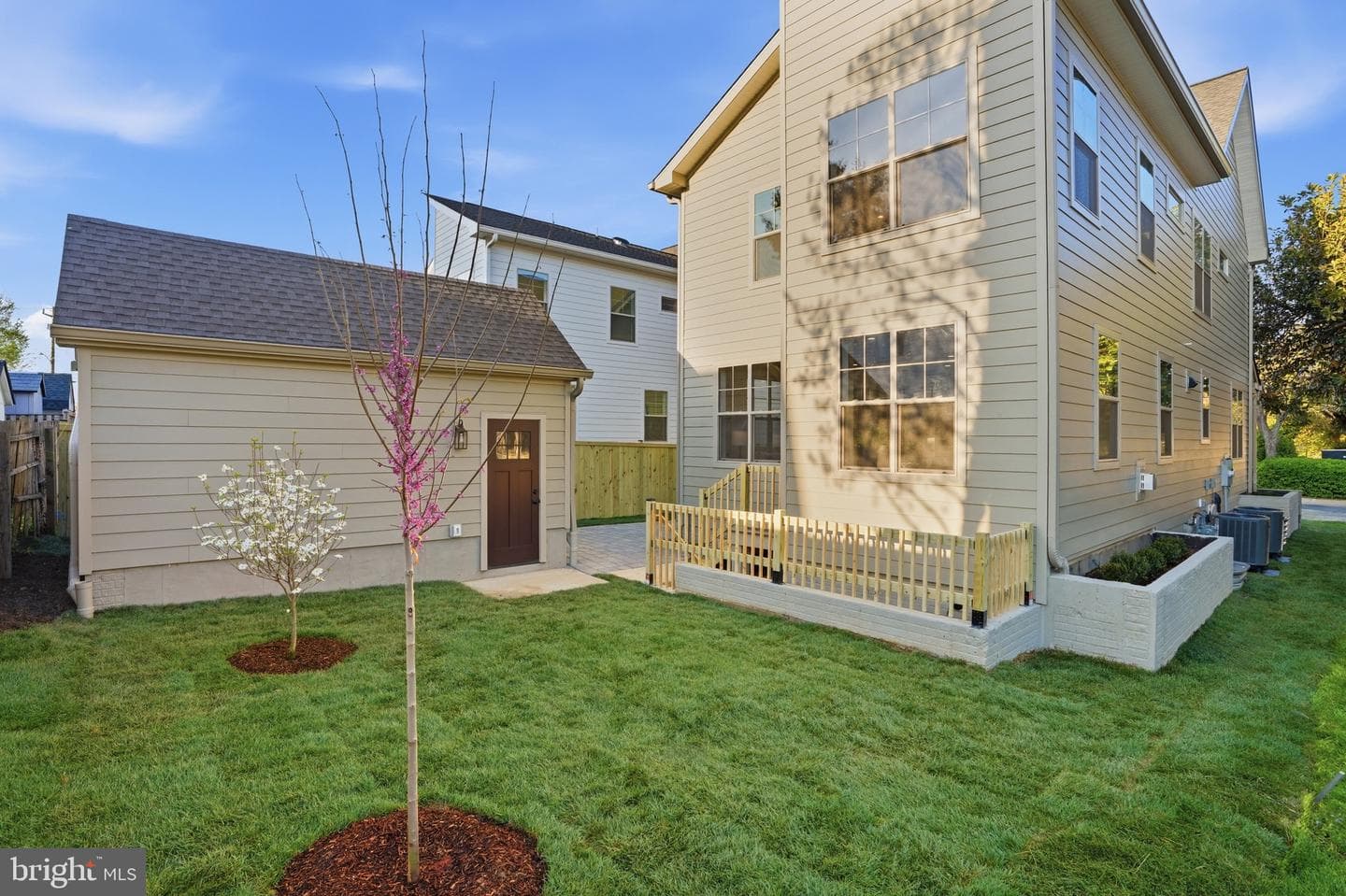 1310 S Poe Street photo 62