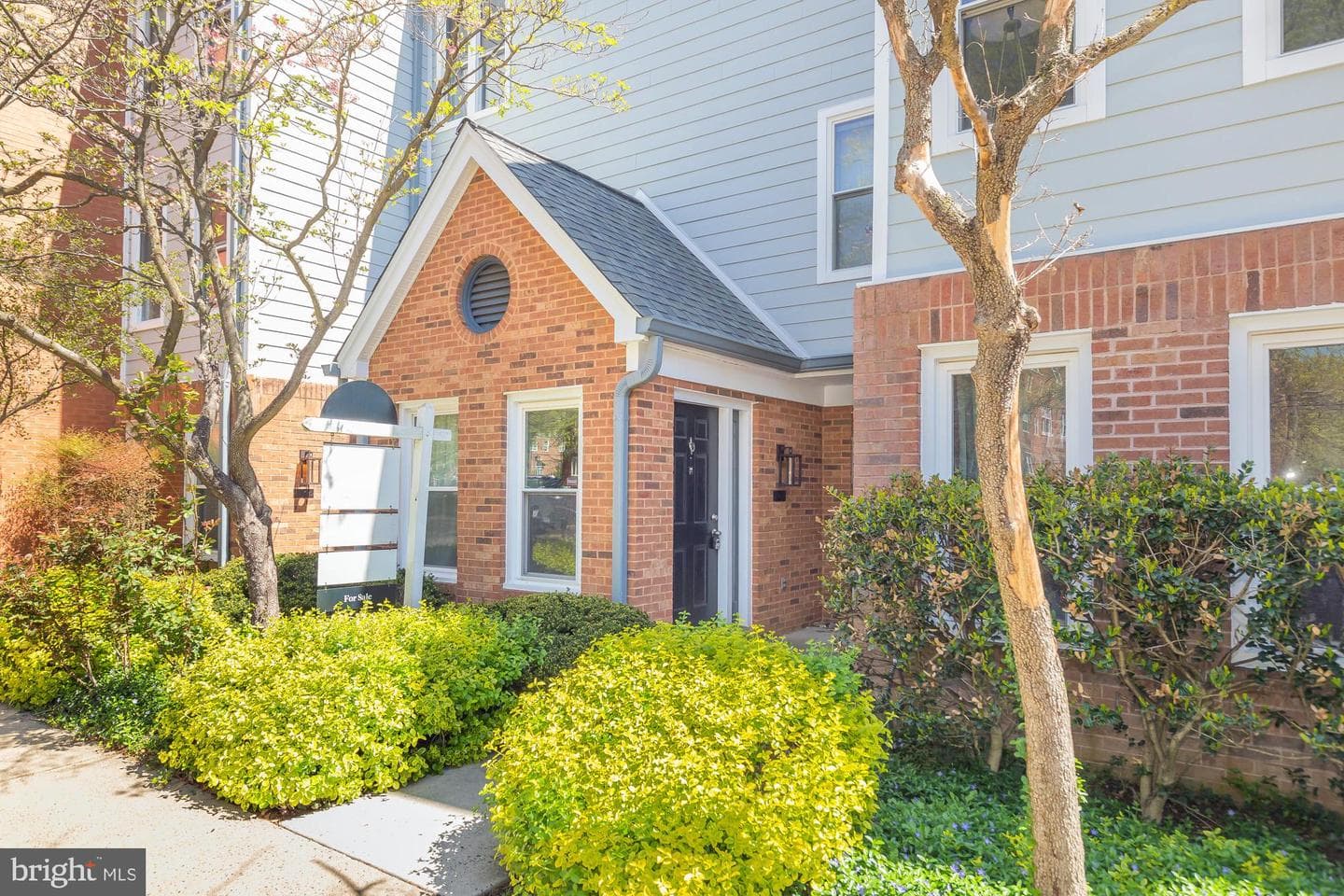 2103 N Rolfe Street #b photo 3
