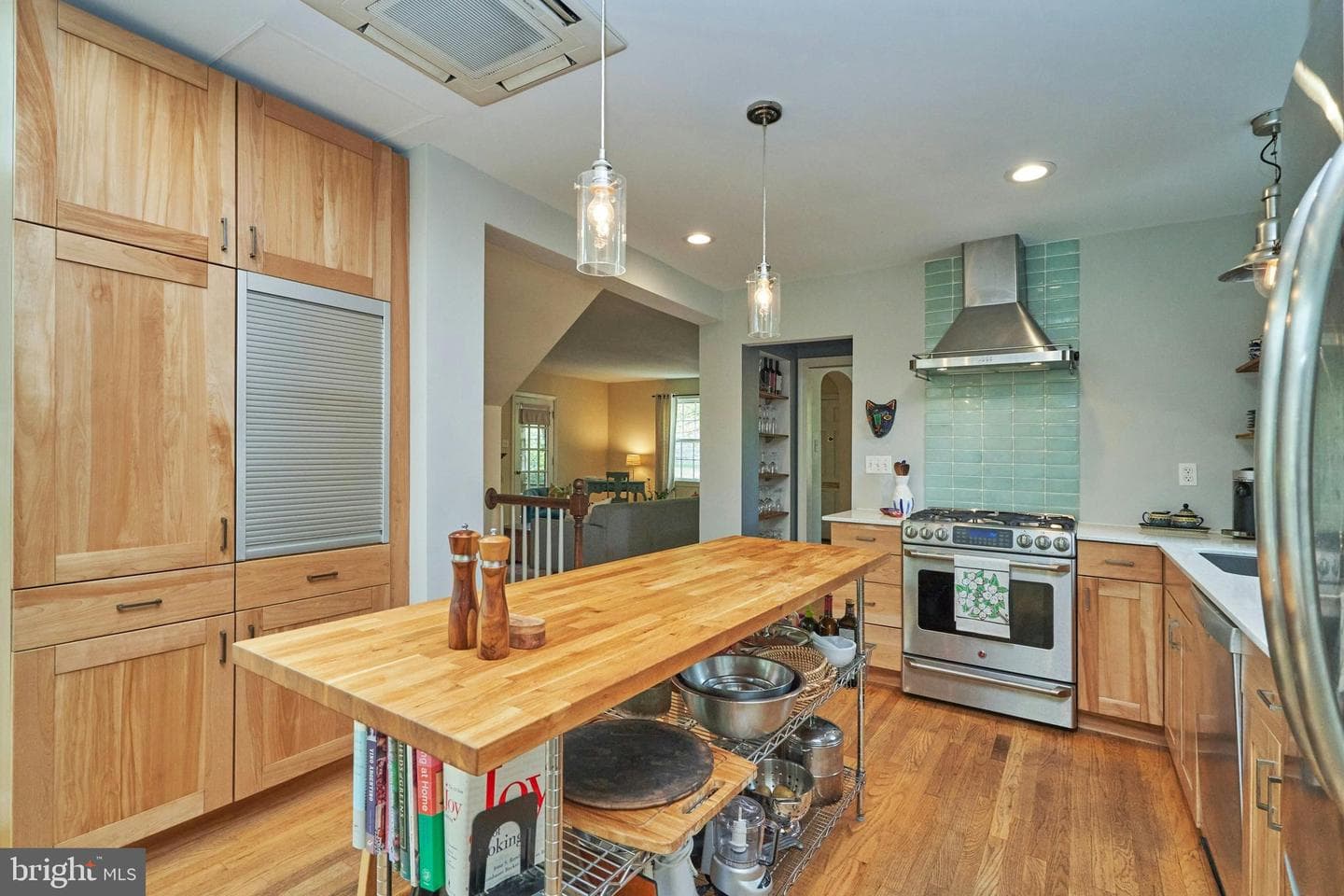 15 N Irving Street photo 37