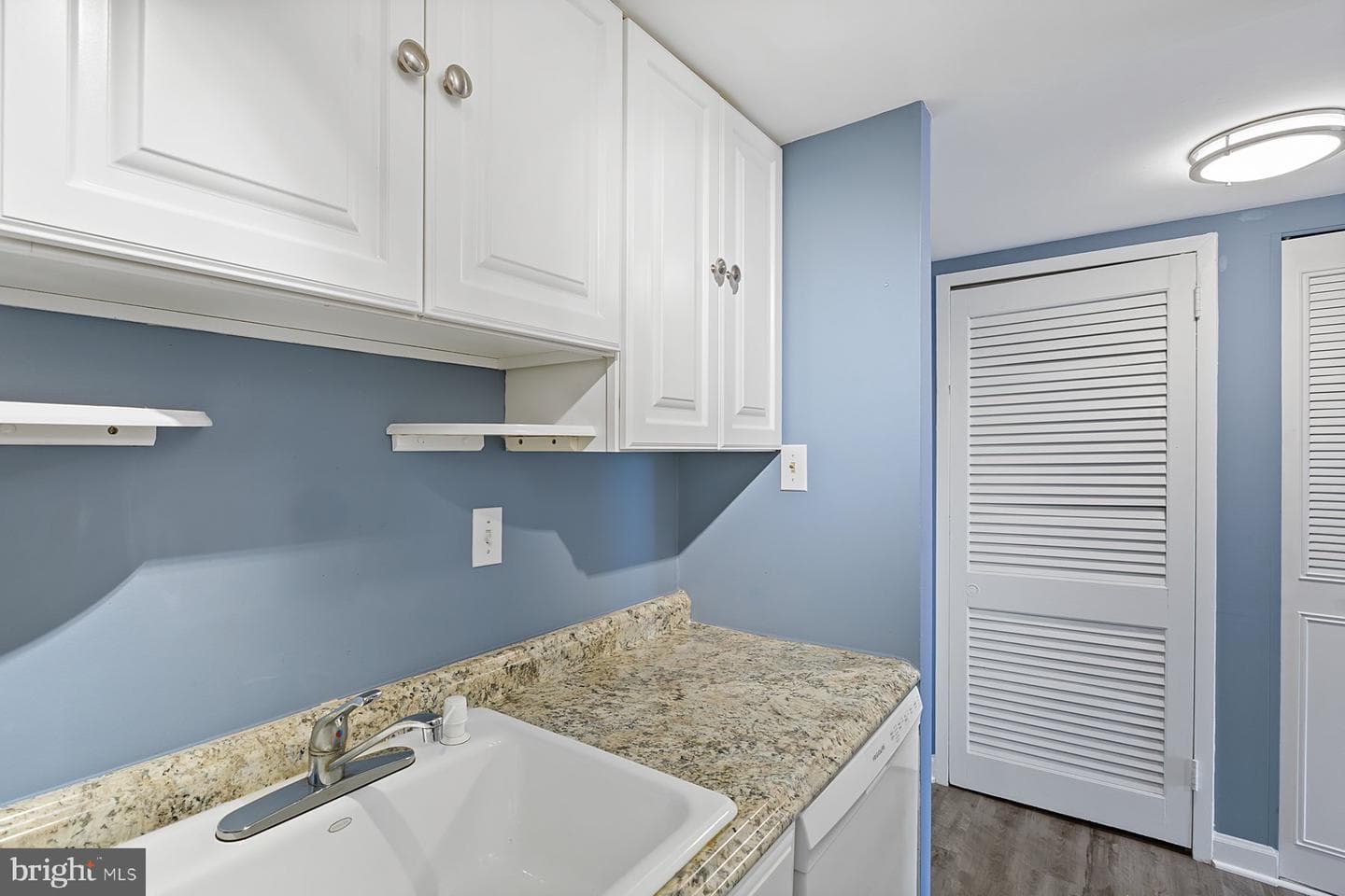 1300 Army Navy Drive #612 photo 11