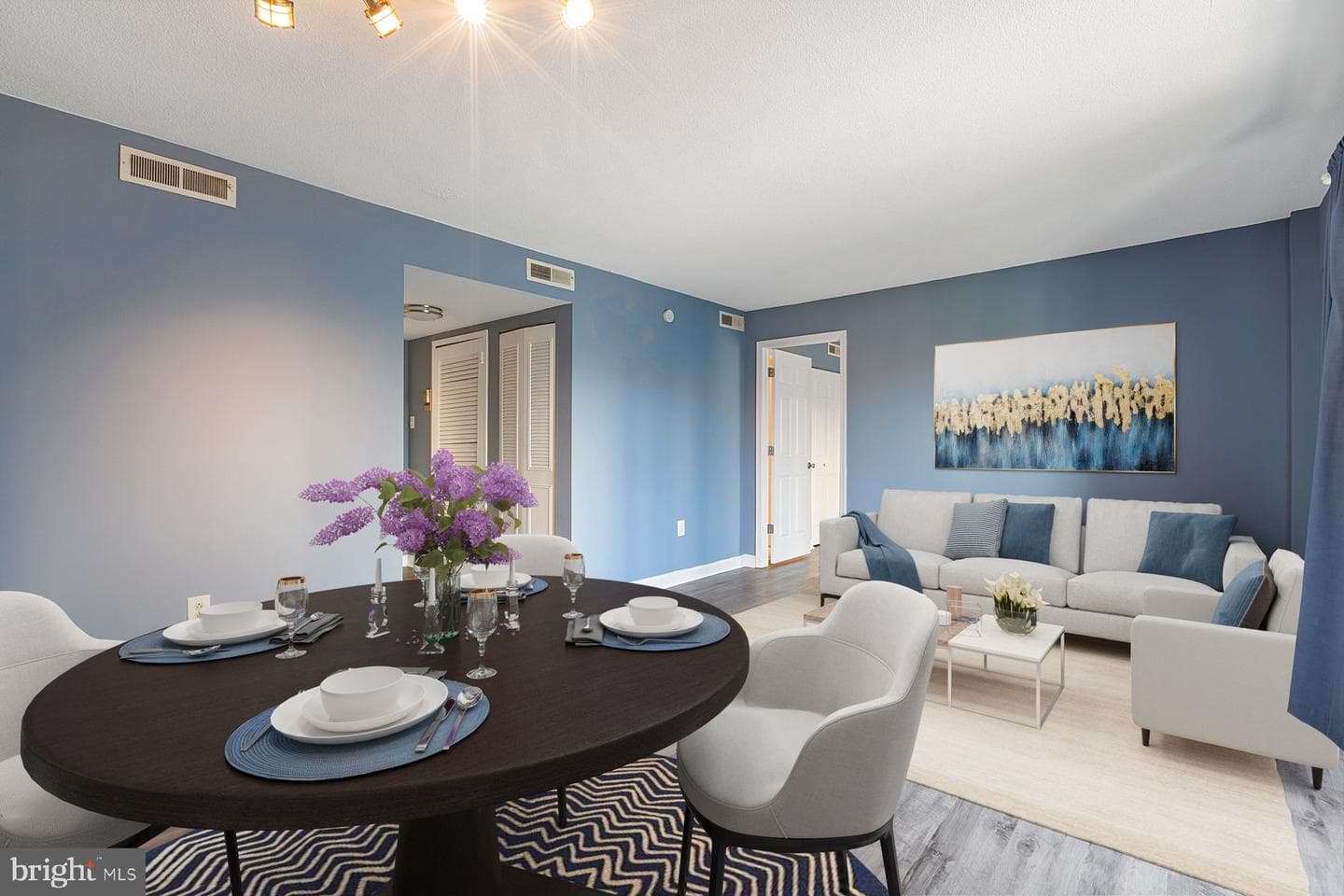 1300 Army Navy Drive #612 photo 2