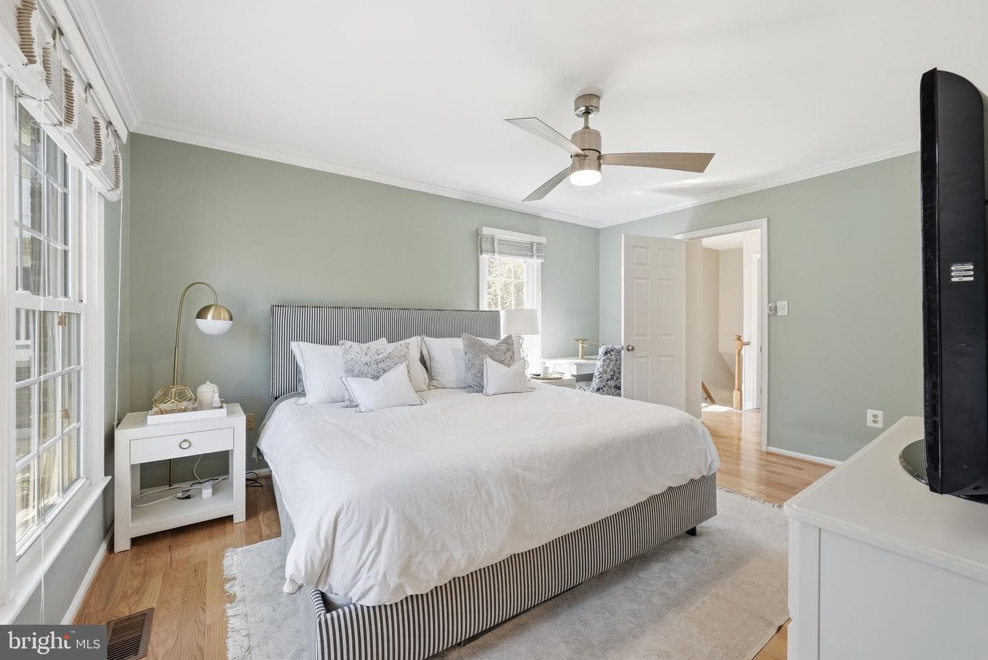 2556 S Arlington Mill Dr #3 photo 18