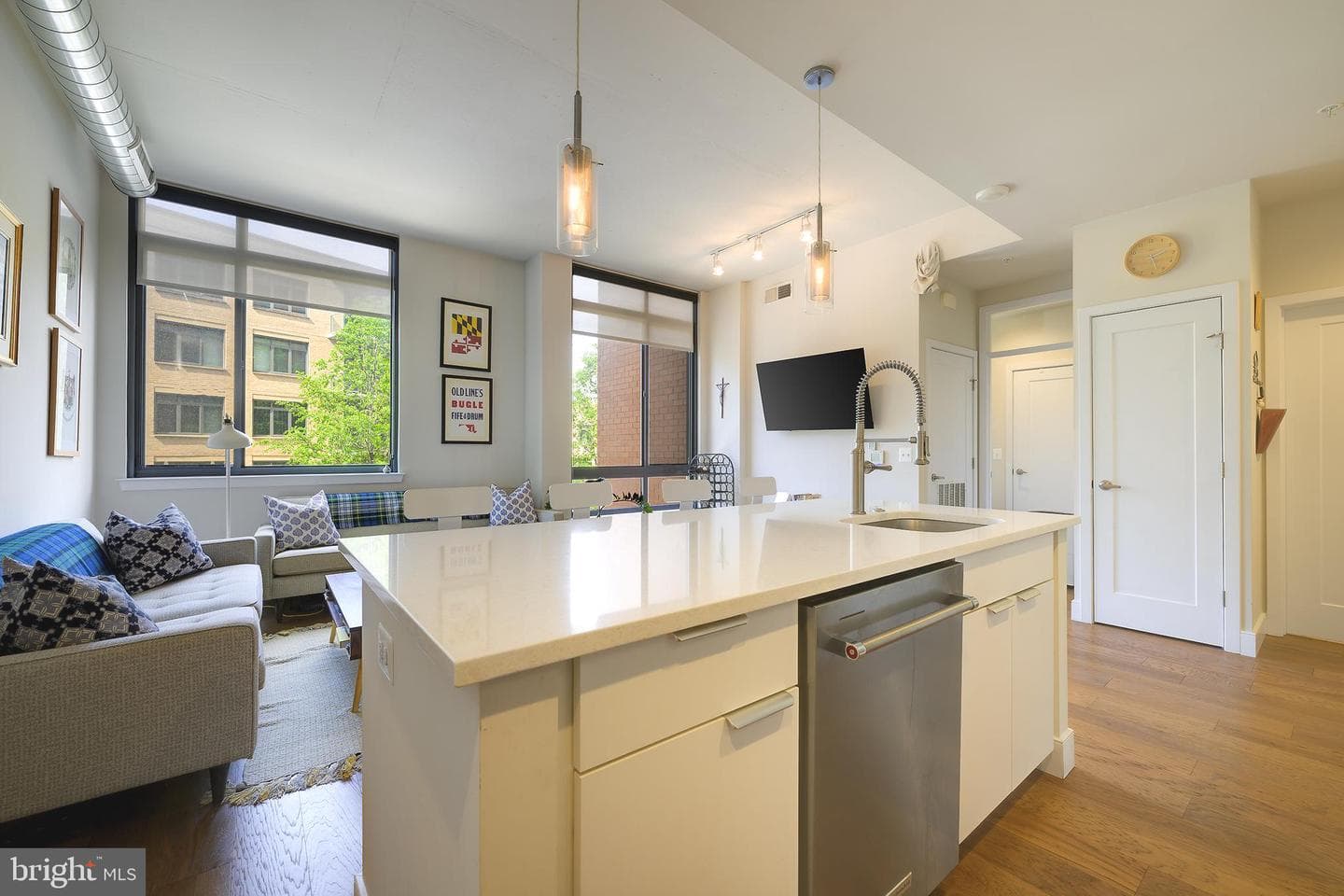 2000 Clarendon Boulevard #303 photo 8