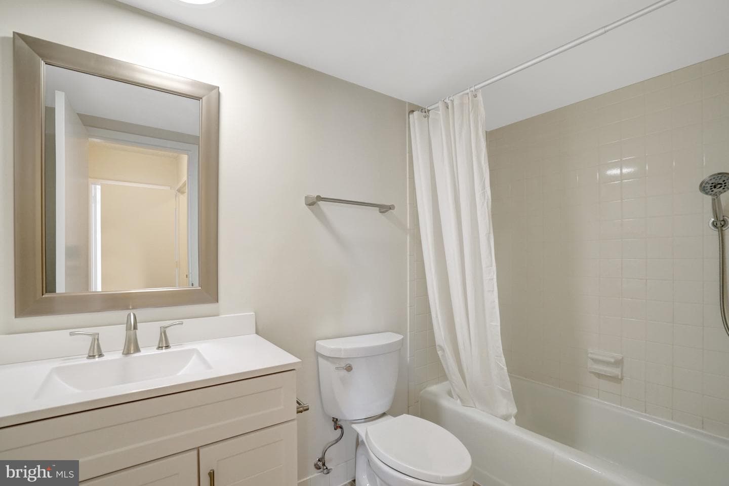 3800 Fairfax Drive #807 photo 20