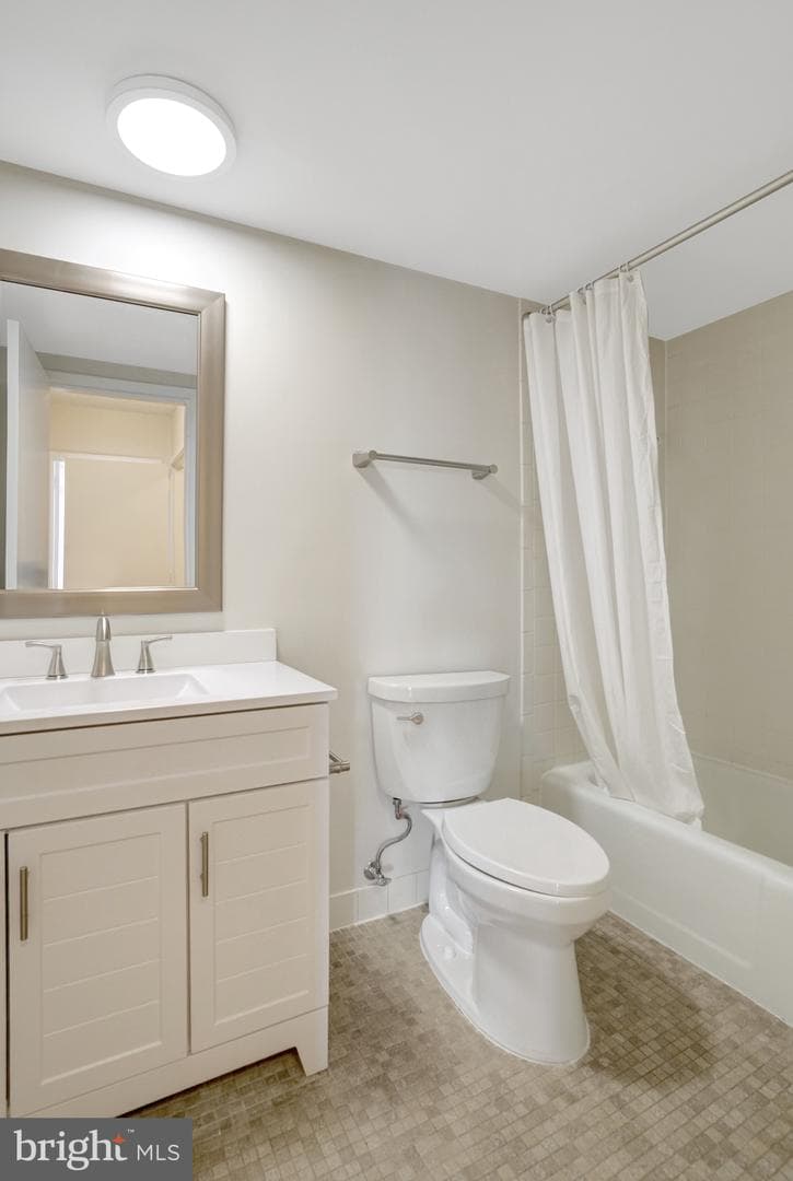 3800 Fairfax Drive #807 photo 21