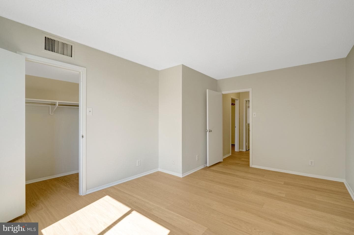 3800 Fairfax Drive #807 photo 23