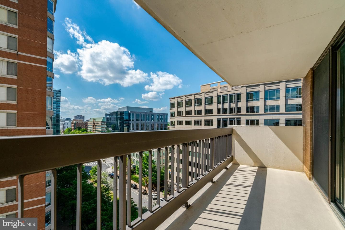 3800 Fairfax Drive #807 photo 25