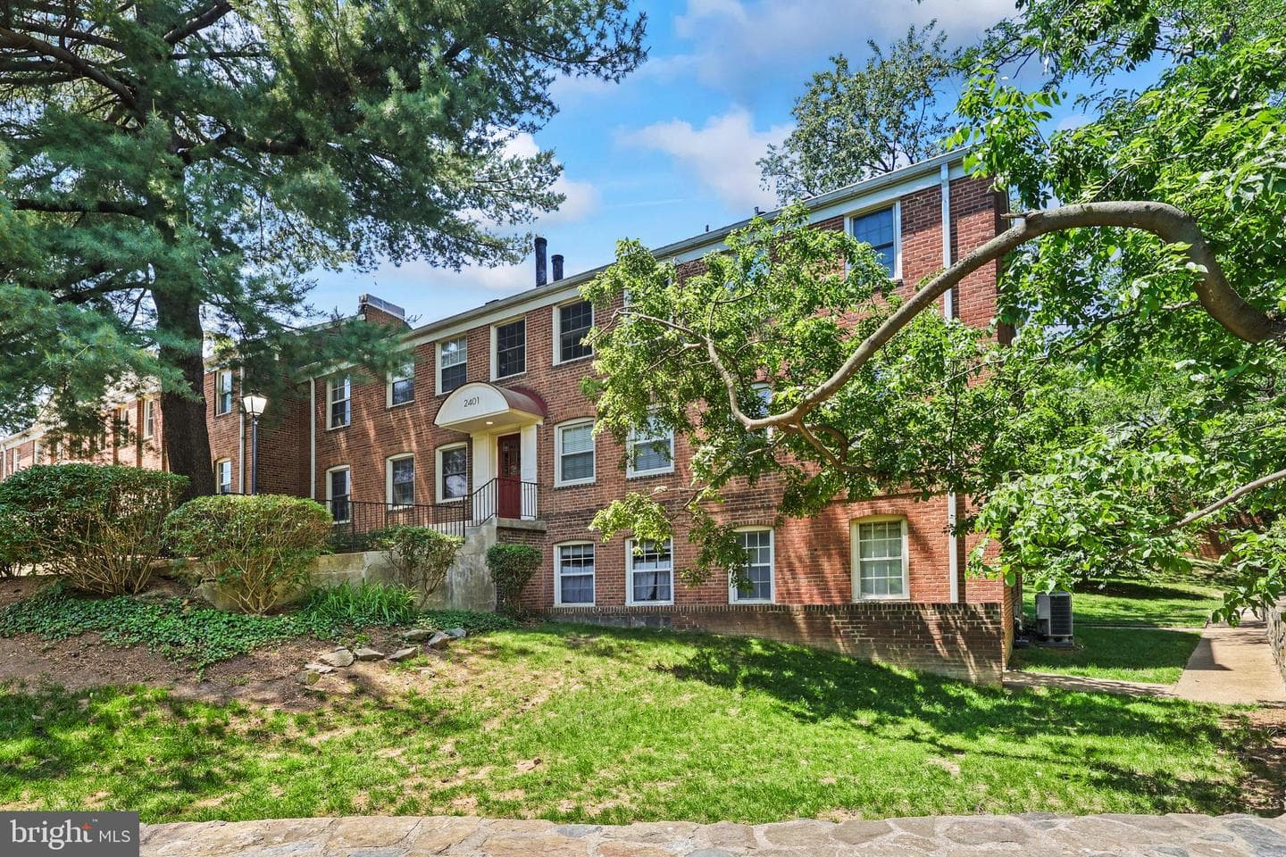 2401 Arlington Boulevard #101 photo 16