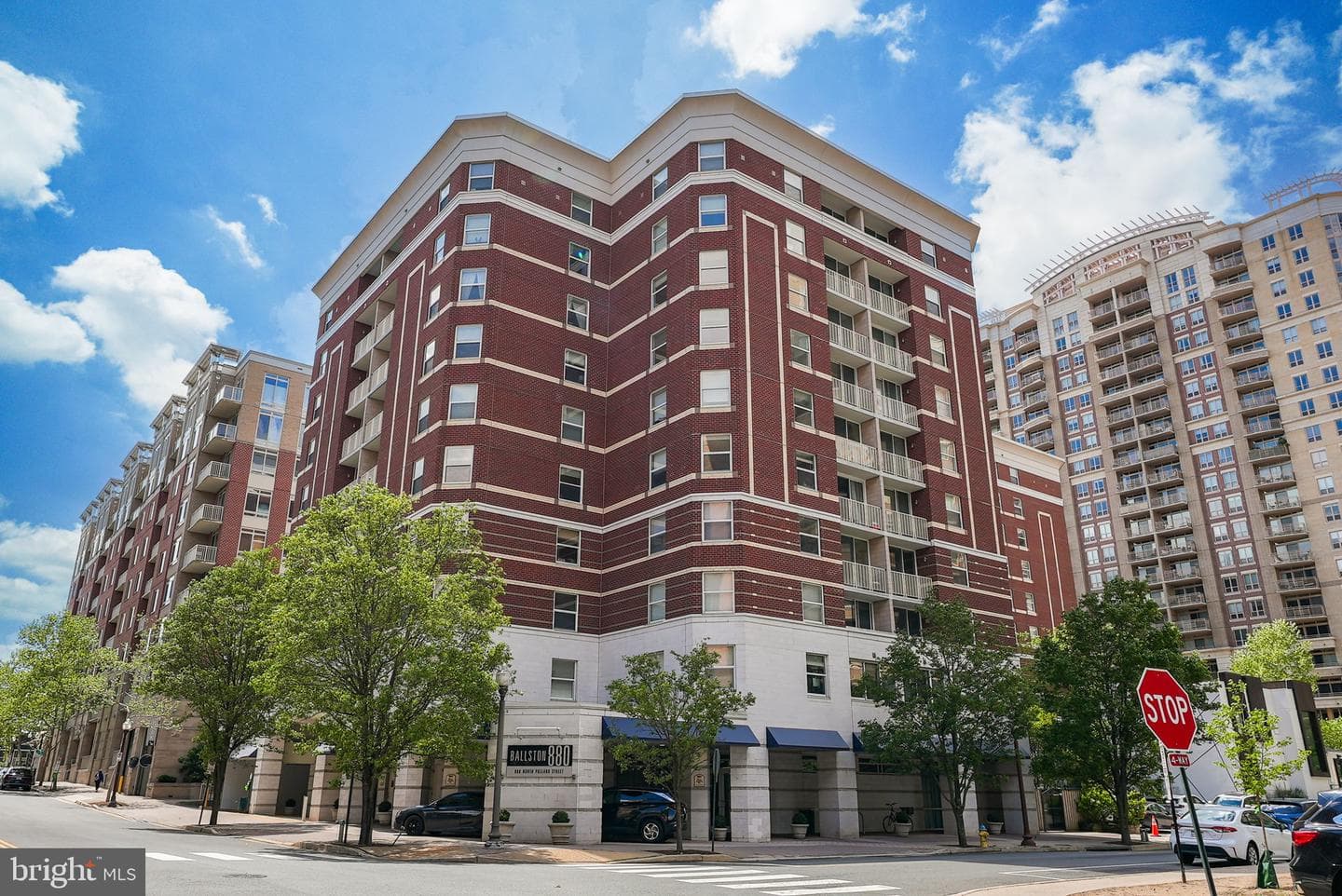 880 N Pollard Street #425 photo 2