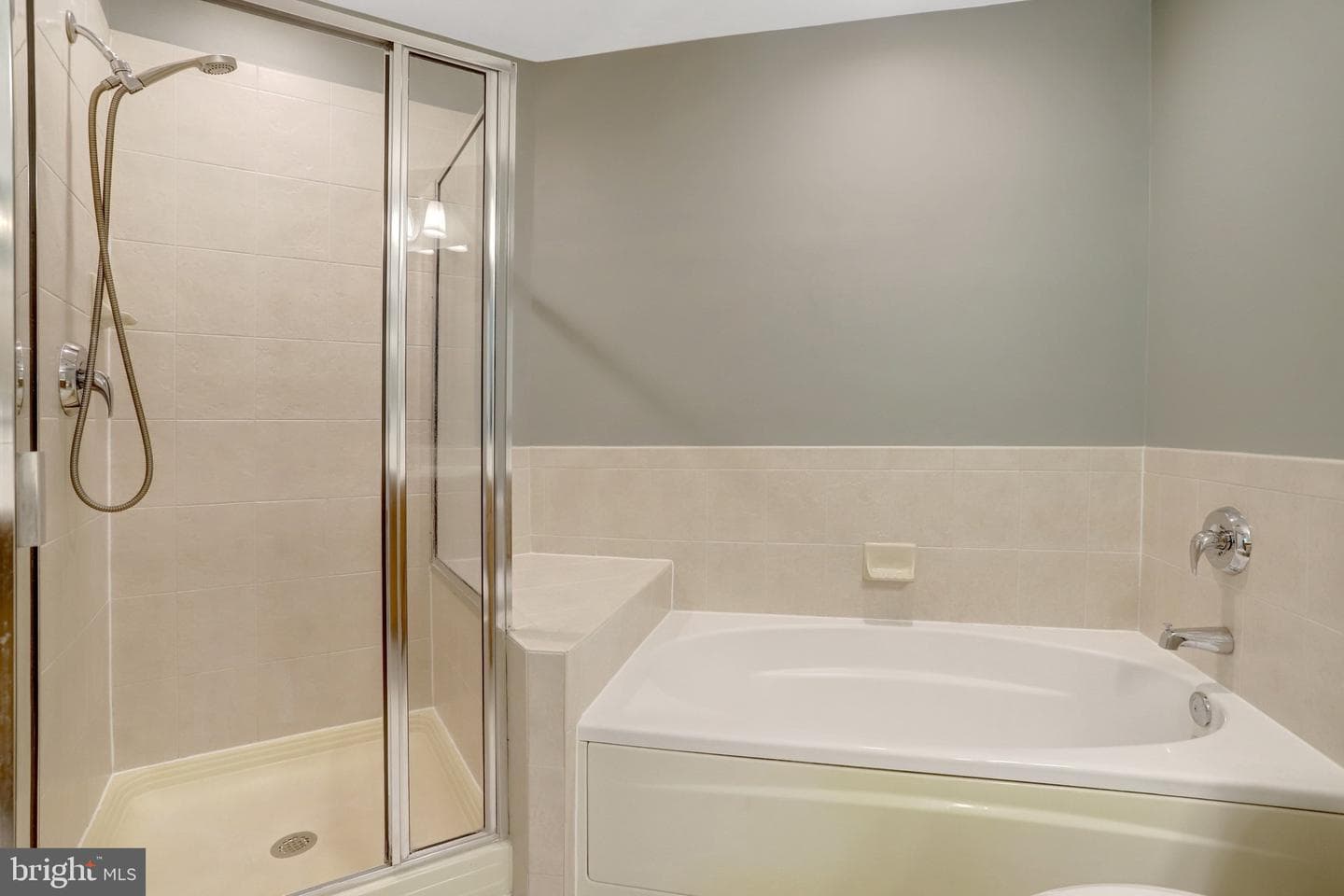1000 N Randolph St # 304 photo 17