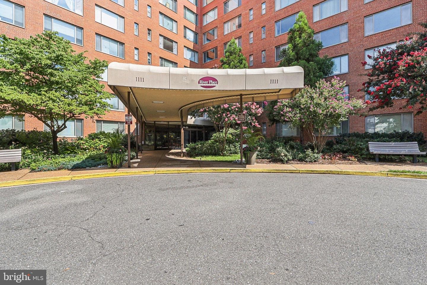 1111 Arlington Boulevard #431 photo 5