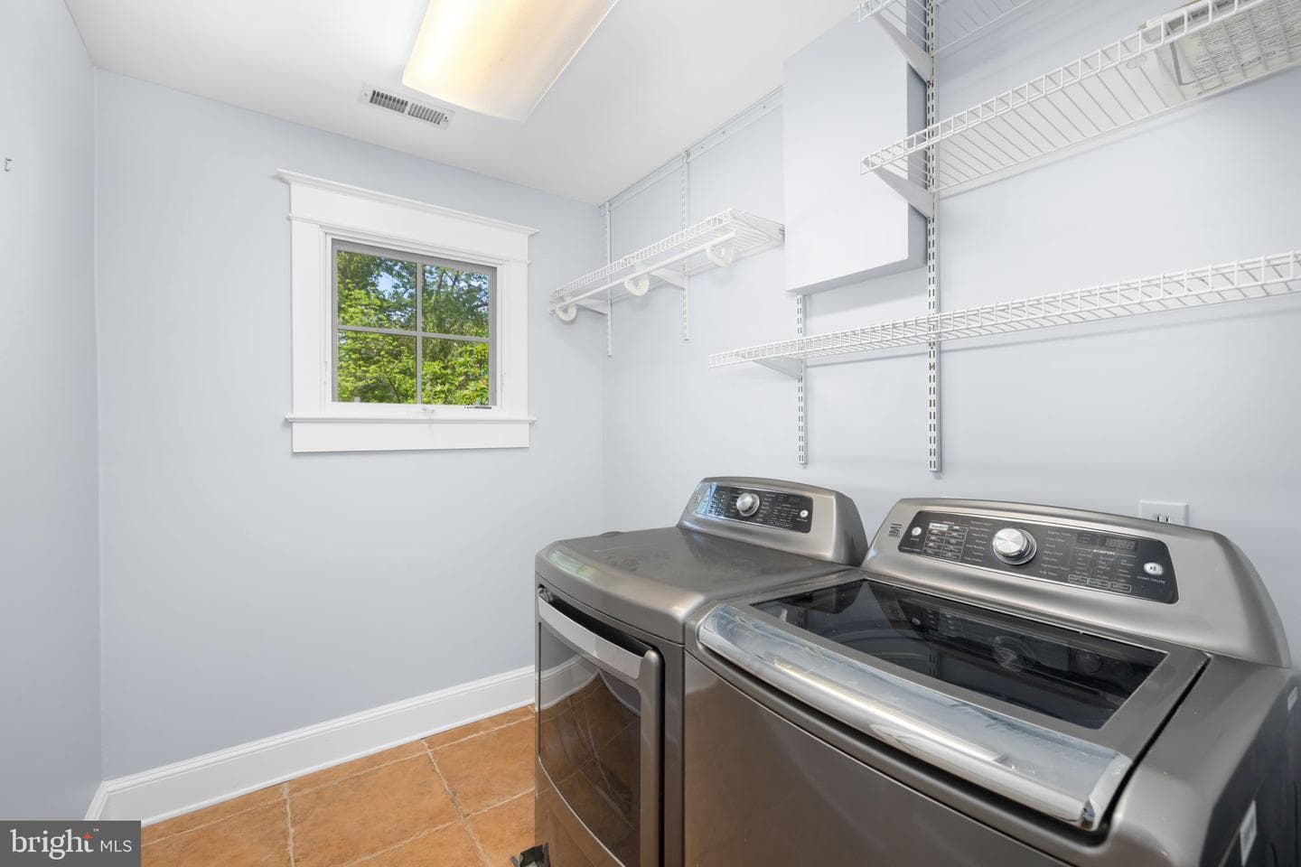 1105 N Powhatan Street photo 31