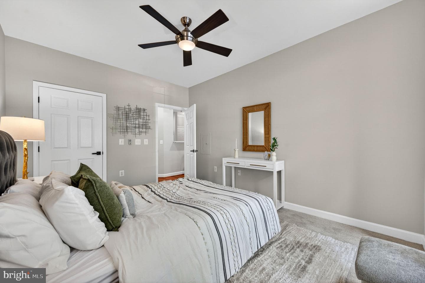 1320 N Wayne Street #108 photo 22