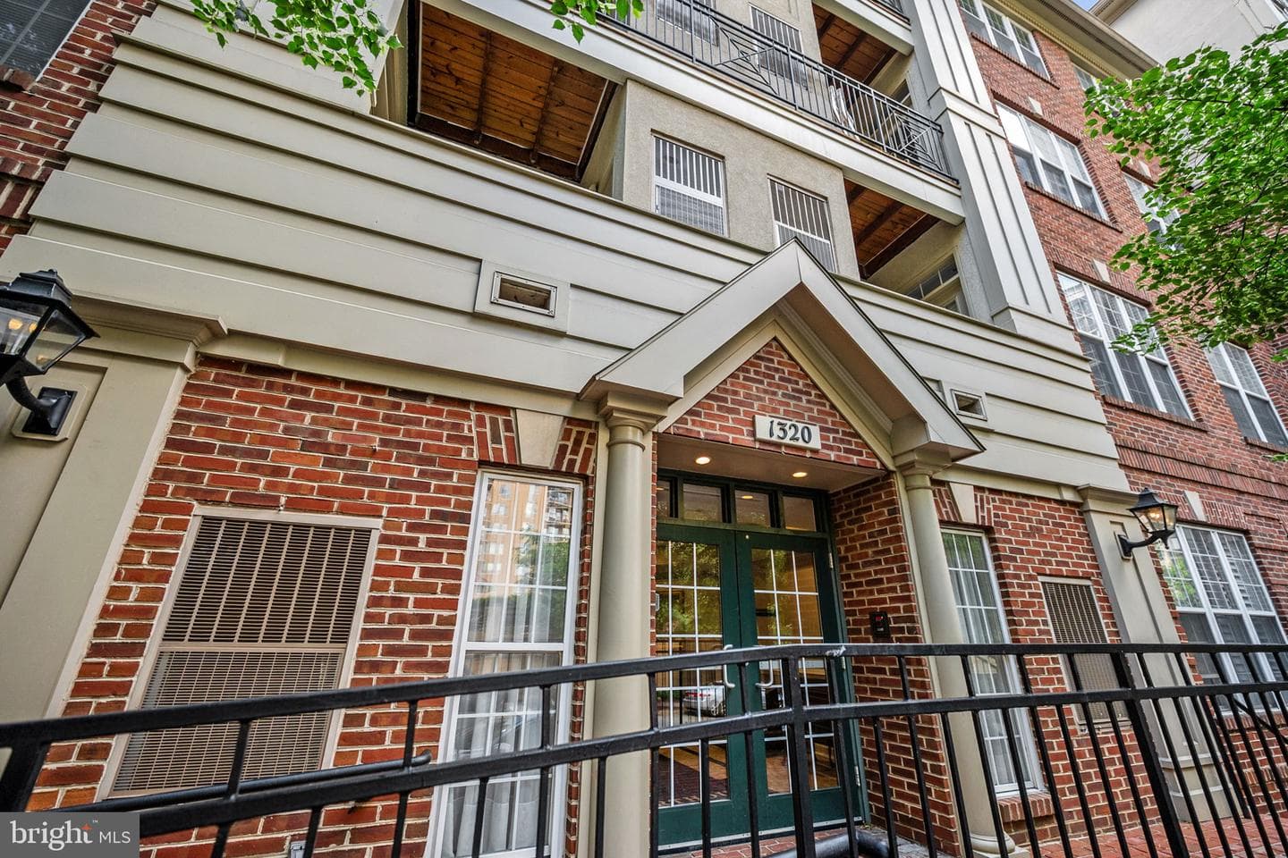 1320 N Wayne Street #108 photo 37