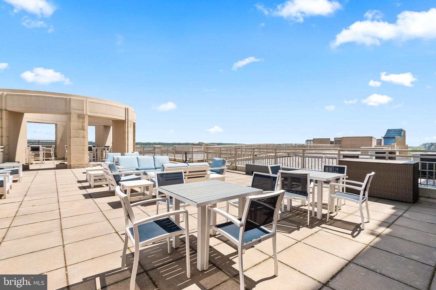 3600 S Glebe Road #unit 330w photo 31