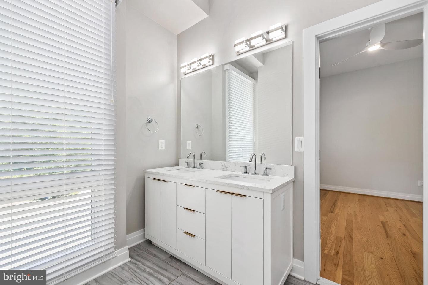 924 28th Street S photo 35
