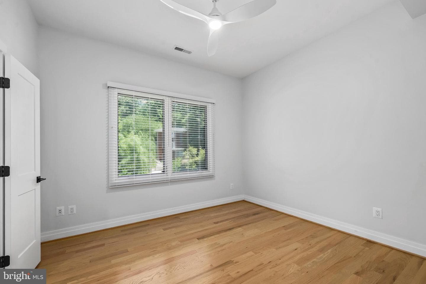 924 28th Street S photo 37