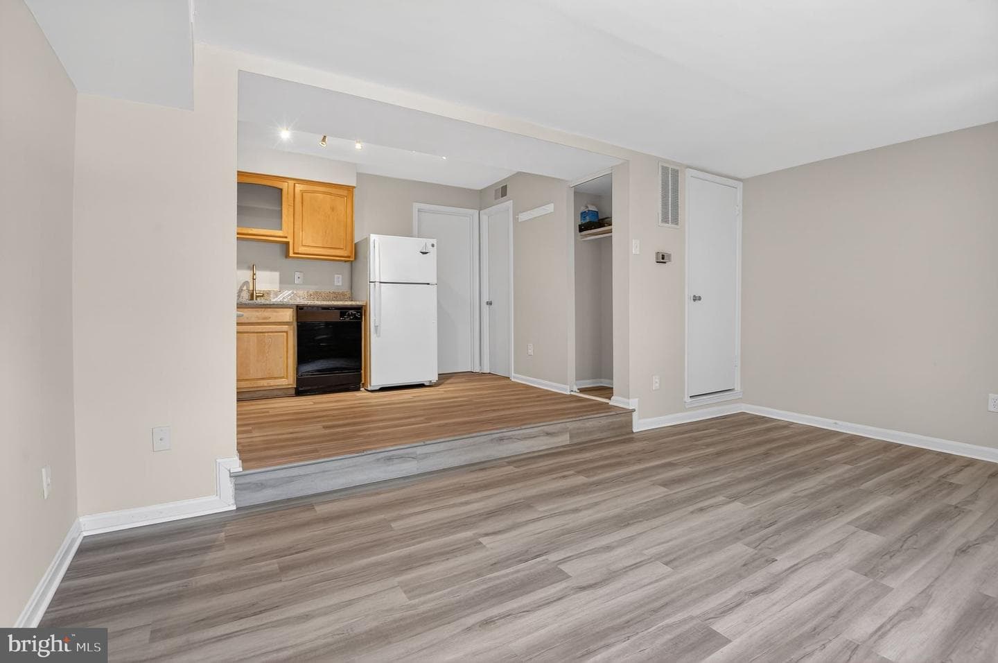 154 N Bedford Street #a photo 9