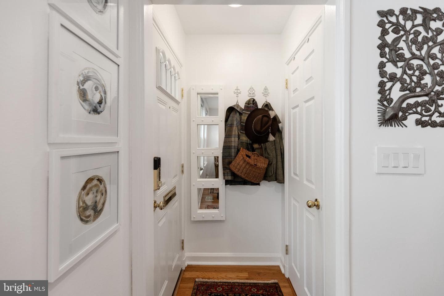 3607 S Taylor Street photo 3