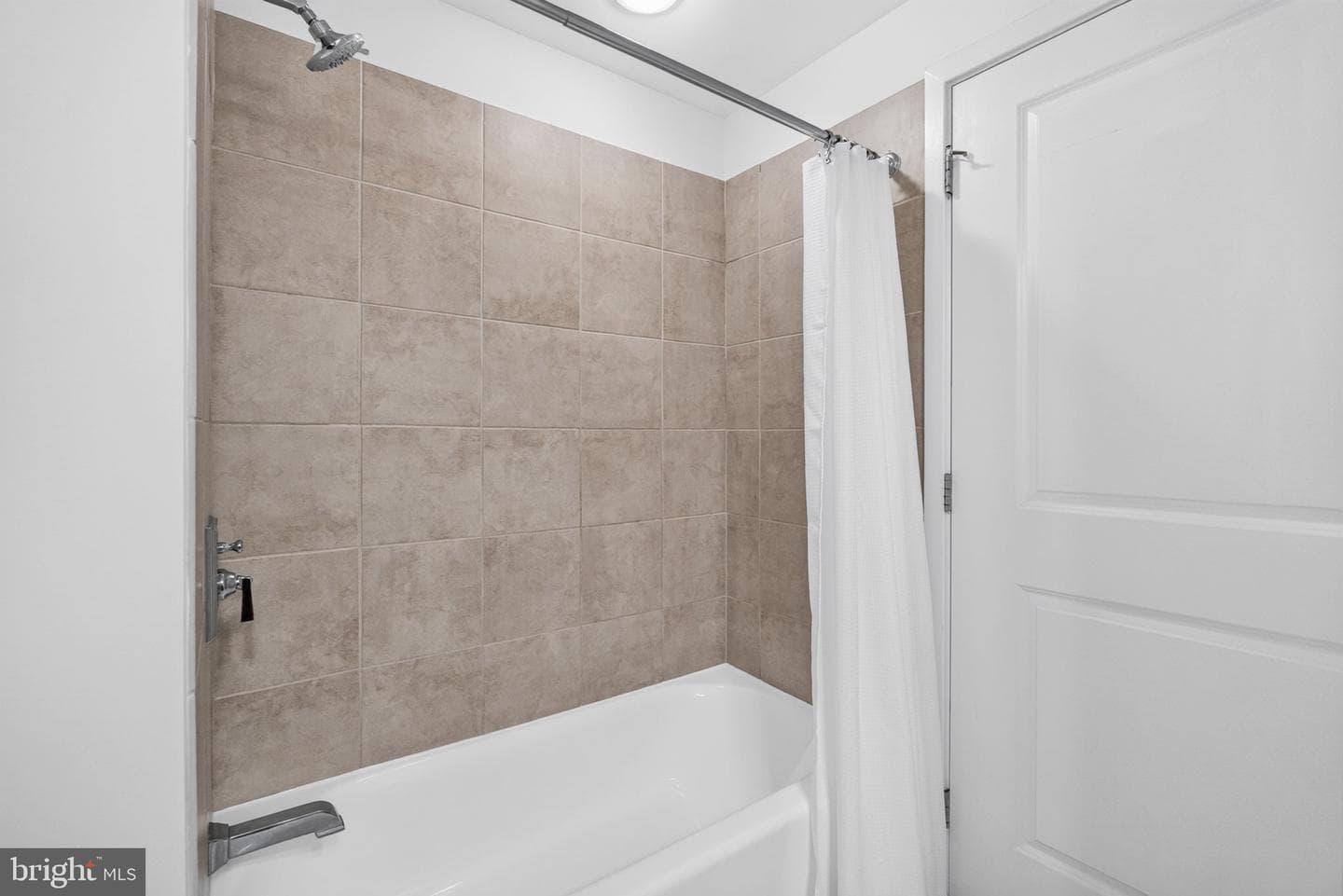 888 N Quincy Street #910 photo 13
