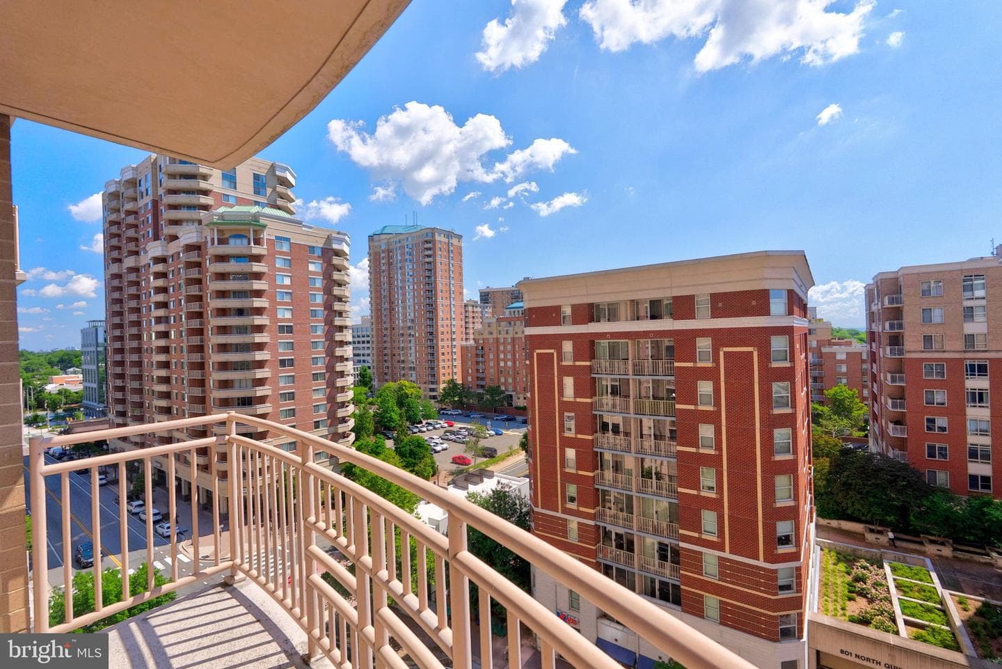 888 N Quincy Street #910 photo 15